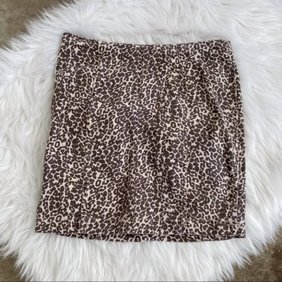 Free People Cheetah Cream and Tan Mini Skirt - Picture 2 of 7
